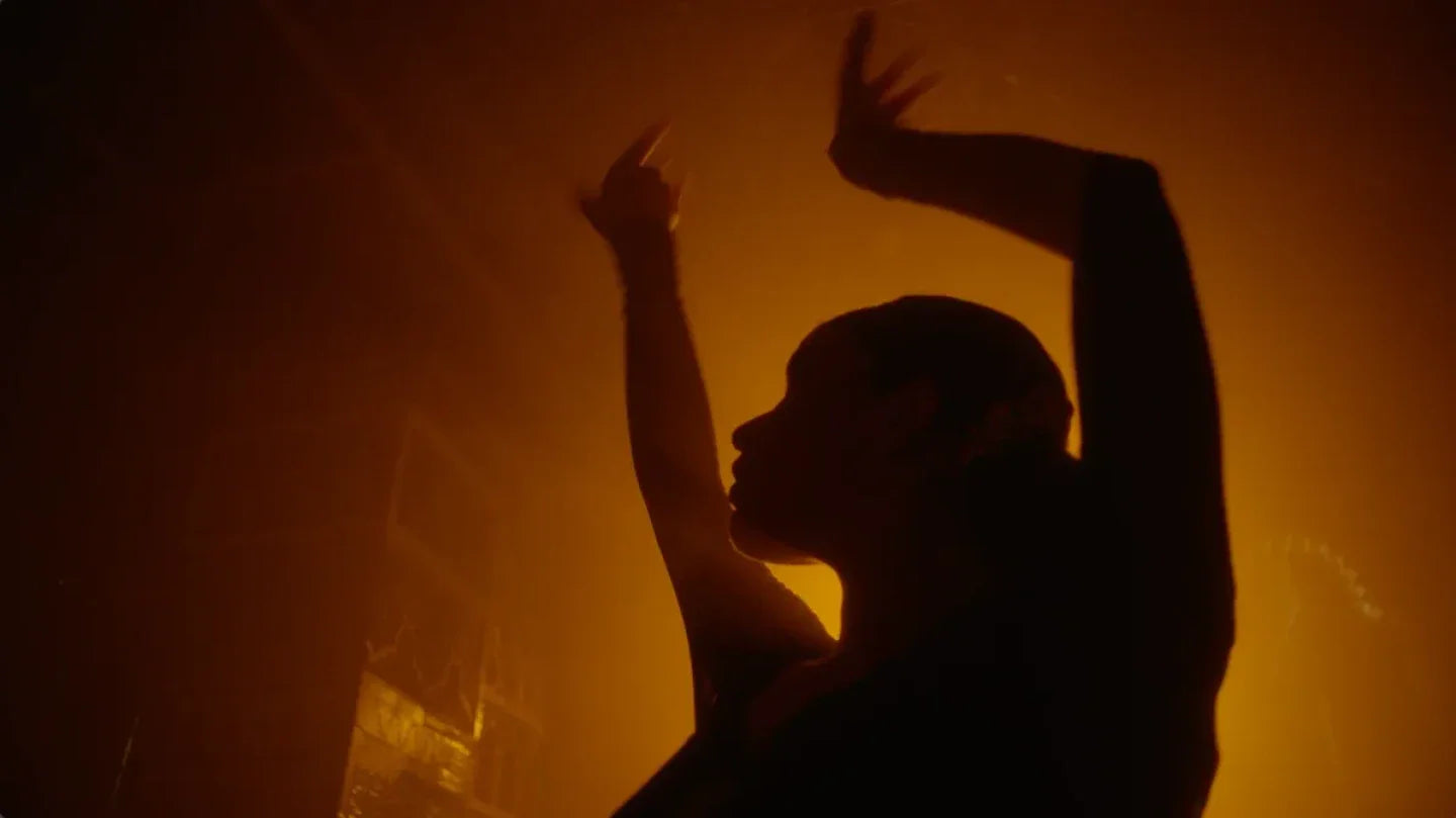 Do you know how much 134 Leaning Towers of Pisa weigh?